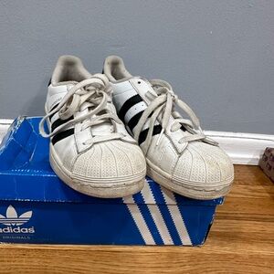 Adidas Superstar Sneakers